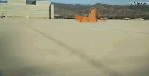 1367338001_hot_wheels_corkscrew_world_record_jump.gif