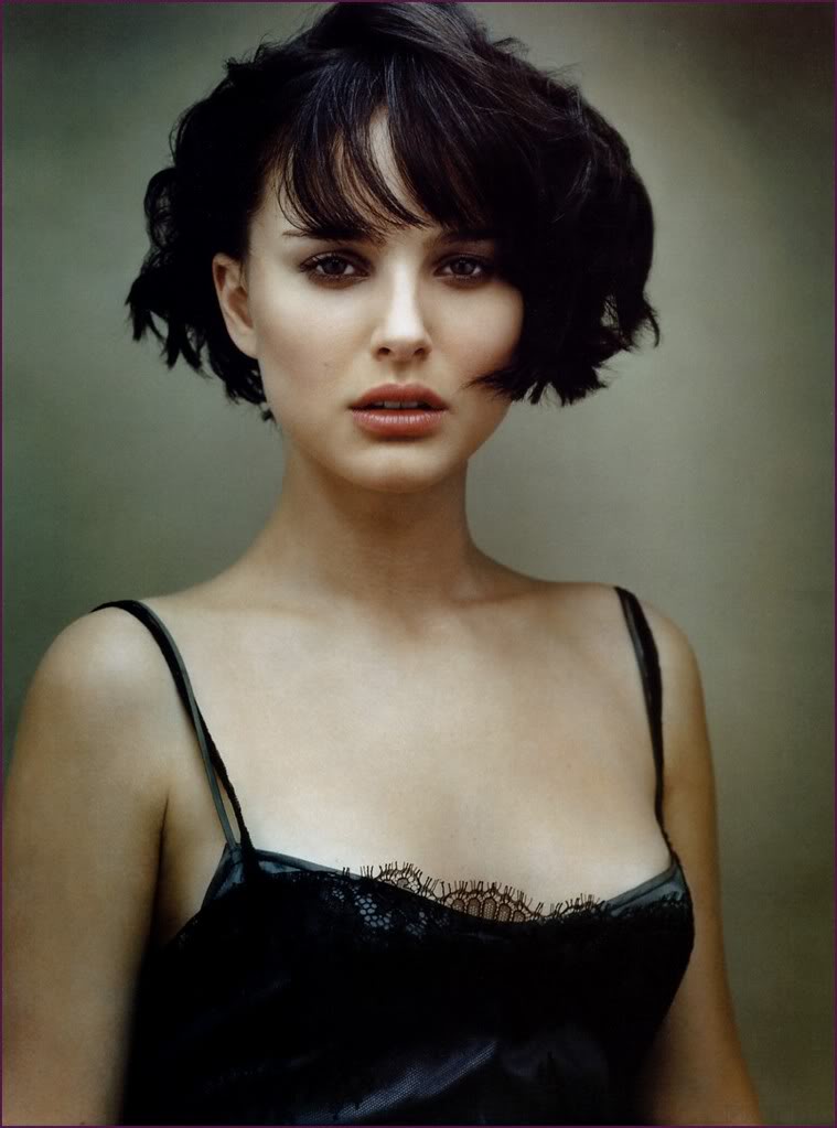 natalie-portman-cleavage4.jpg