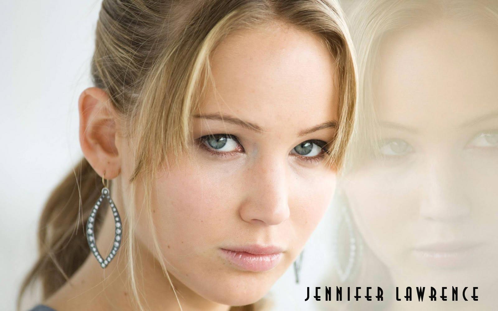 jennifer-lawrence-wallpaper.jpg