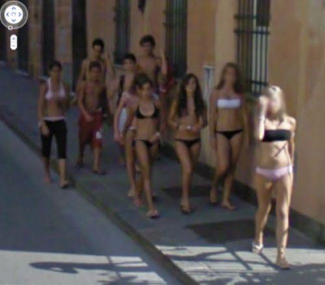 hot_girls_on_google_street_37.jpg