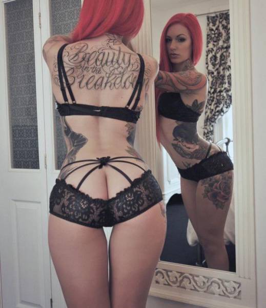 tattooed_girls_62.jpg
